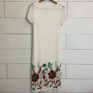Ovi Called To Surf Off White Embroidered Dress. Size Small.